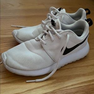 Nike Roshes